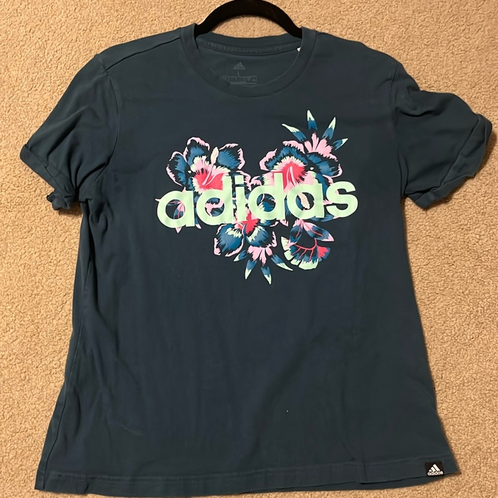 Floral L Adidas T-Shirt
